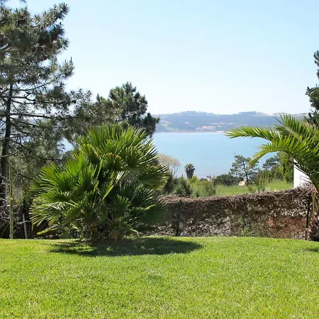 Sleeps 10 With Pool And Wifi * Nadadouro
