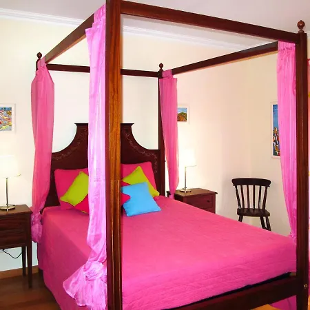 Sleeps 10 With Pool And Wifi Villa
